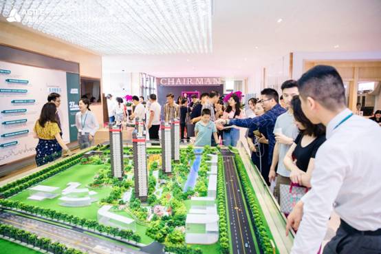 雅居乐×全球奢品时空展登陆江北,盛大揭幕
