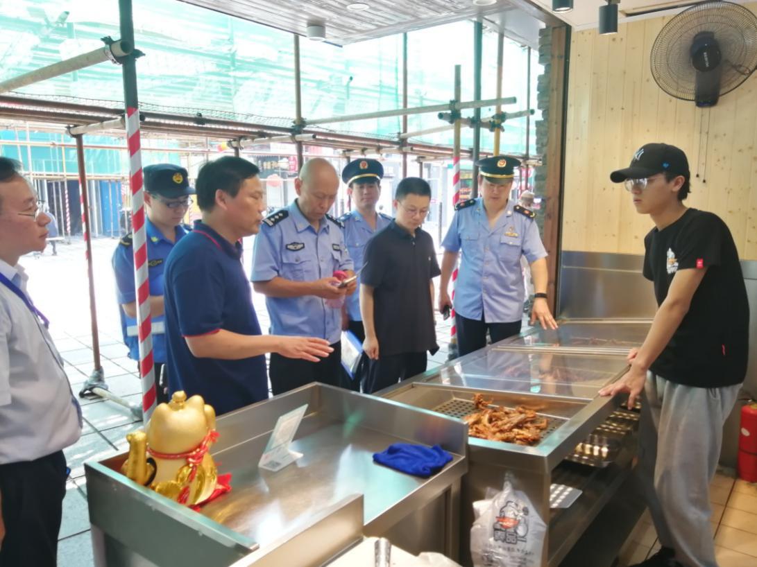 中秋节前食品安全检查进行时,我们在行动