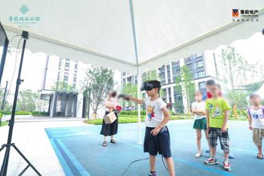 千人挤爆售楼处！南京最“潮”示范区首亮相，成全城焦点