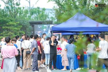 千人挤爆售楼处！南京最“潮”示范区首亮相，成全城焦点
