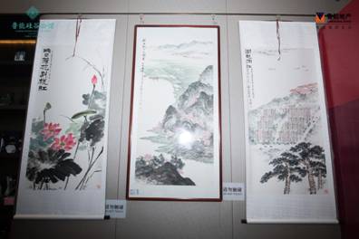 千人挤爆售楼处！南京最“潮”示范区首亮相，成全城焦点