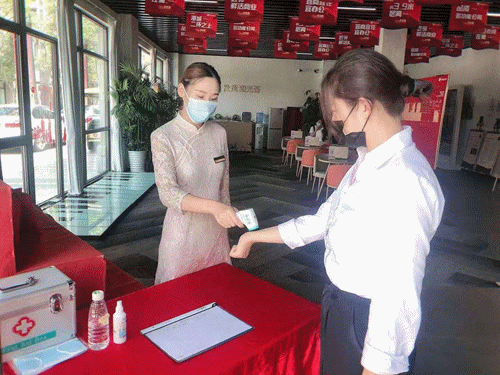 防疫防控不松懈 苏沪世茂在行动
